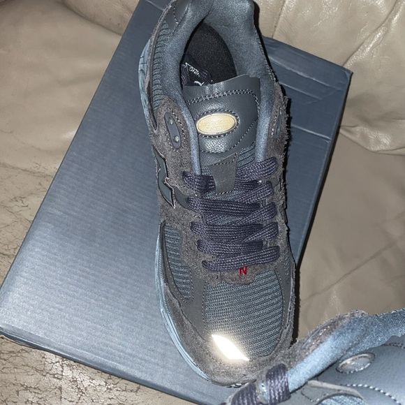 Never worn New Balance 2002R phantom black Size 9 - Picture 4 of 4